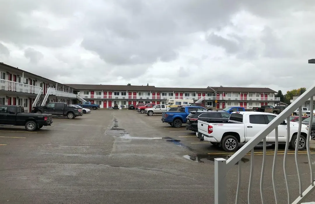 Red Deer Inn & Suites-1